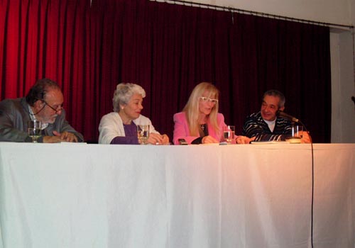 Francisco Lores, Consuelo Bermúdez, Cristina Rodríguez y Ram´çon Suárez "O Muxo" al comenzar la presentación