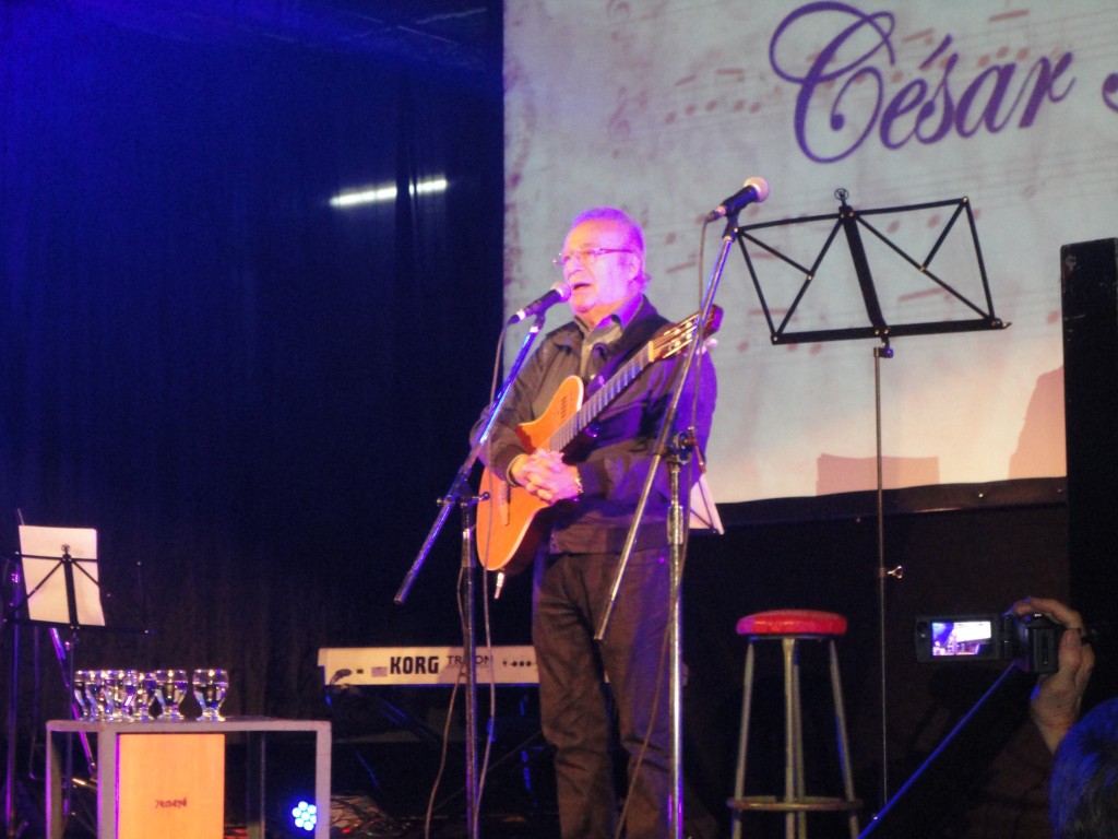 Un prócer de la música latinoamericana cerró el festival: César Isella